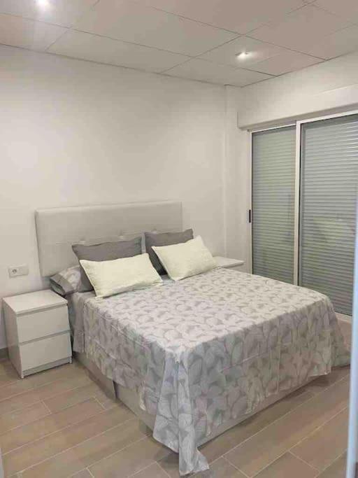 Planta Baja Moderna Y Nueva A Estrenar En El Centro Ciudad 2 Habitaciones Y 2 Banos Elche Kültér fotó